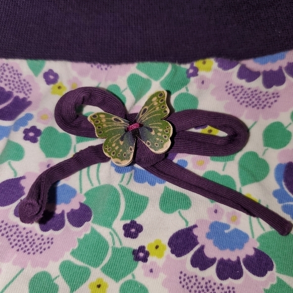 𝅺Flower skater skirt with butterfly Large - Picture 3 of 6